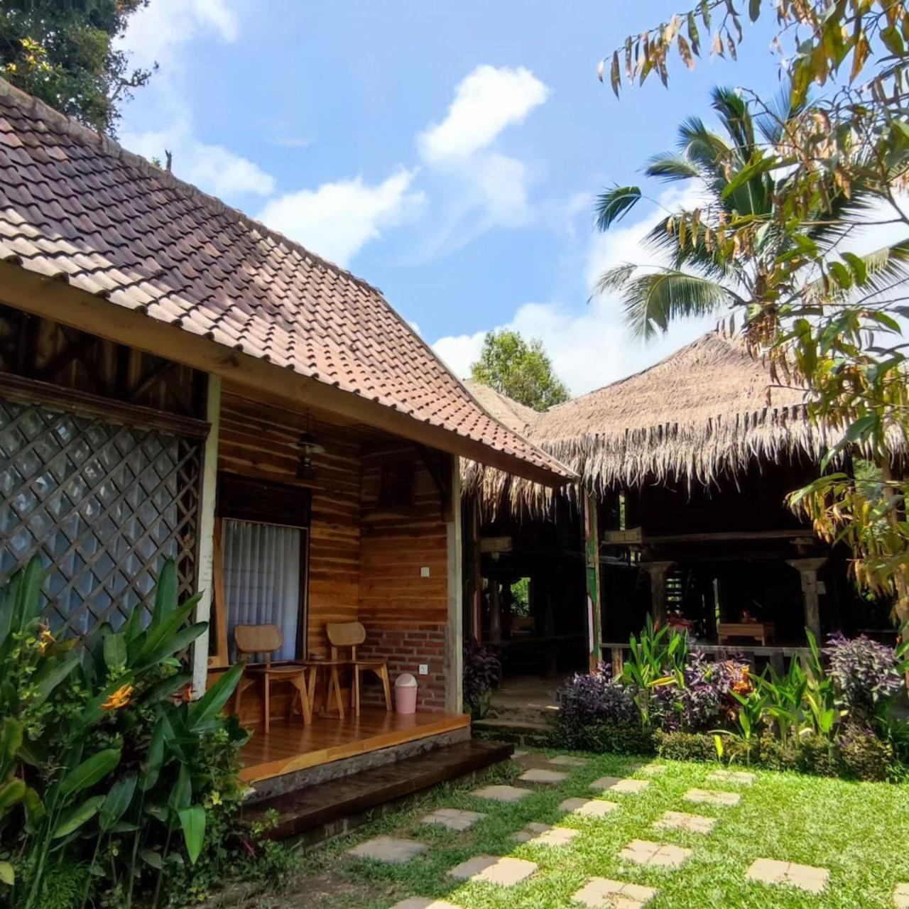 Sekumpul Bali Hidden Space Singaraja Esterno foto